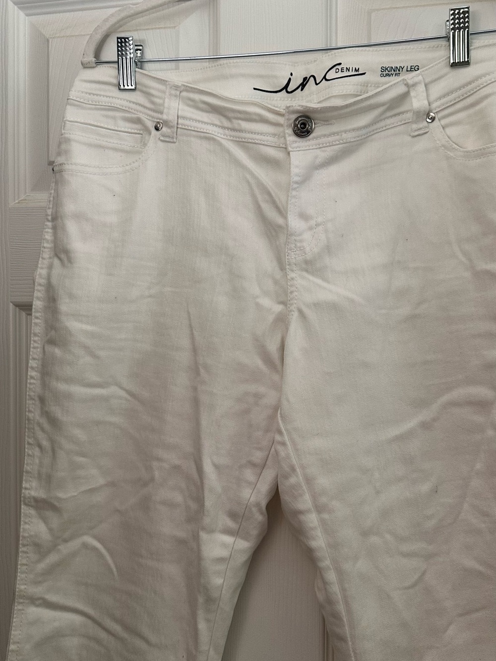 INC International Concepts White Denim Jeans with Black Logo